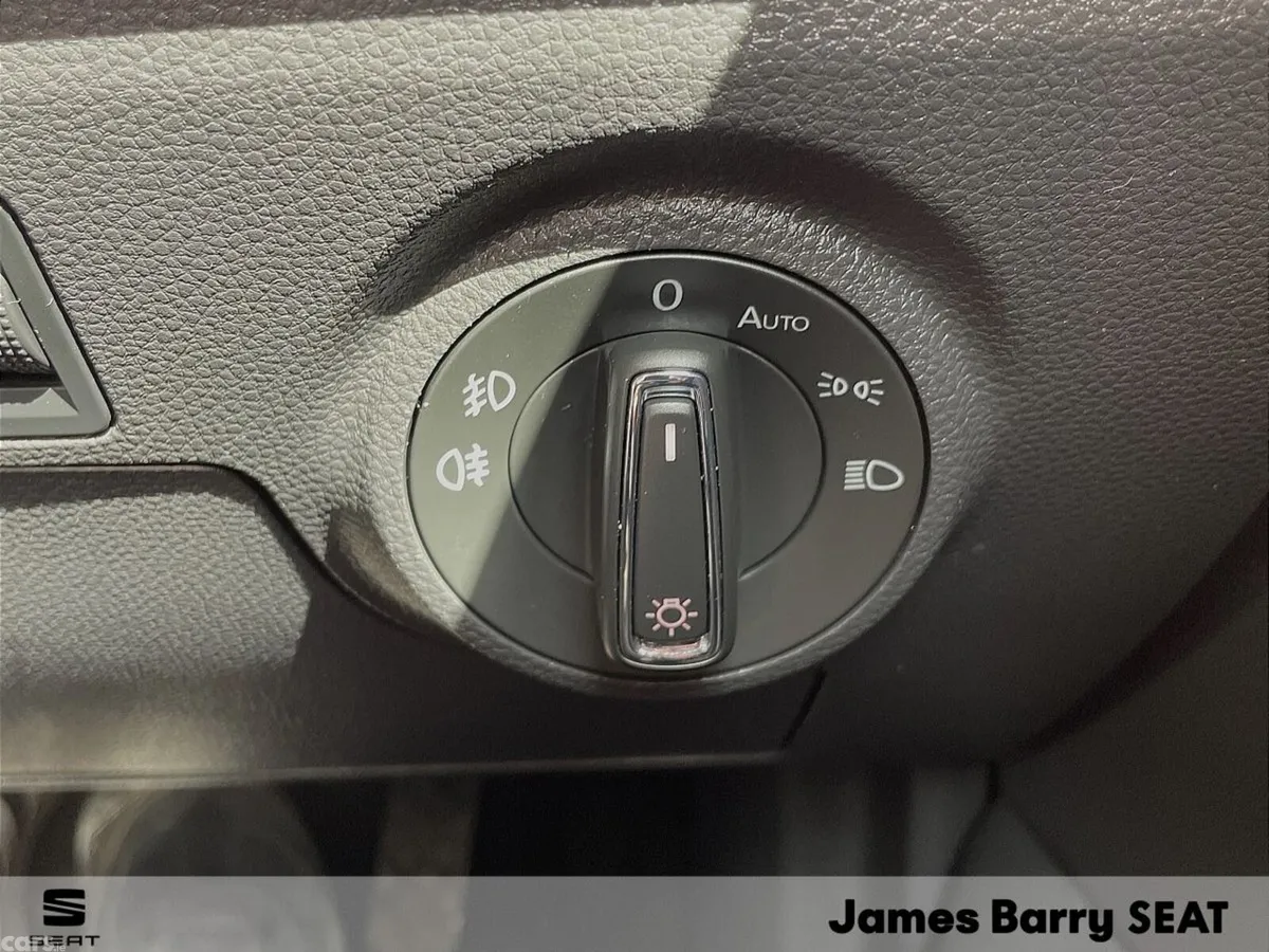 SEAT Arona SUV, Petrol, 2020, Red