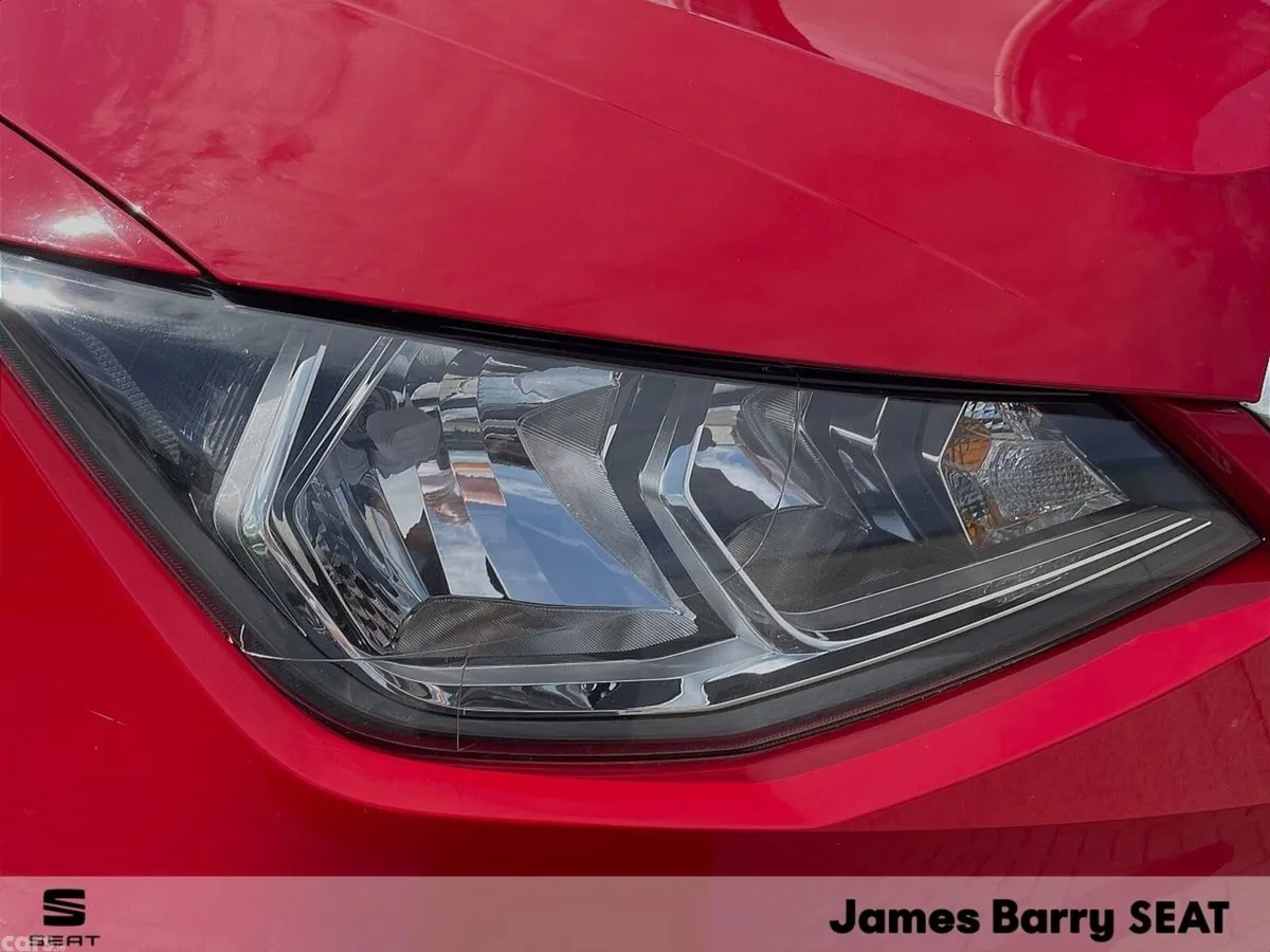 SEAT Arona SUV, Petrol, 2020, Red