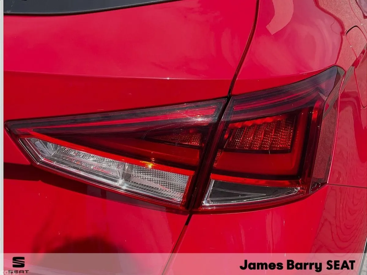 SEAT Arona SUV, Petrol, 2020, Red