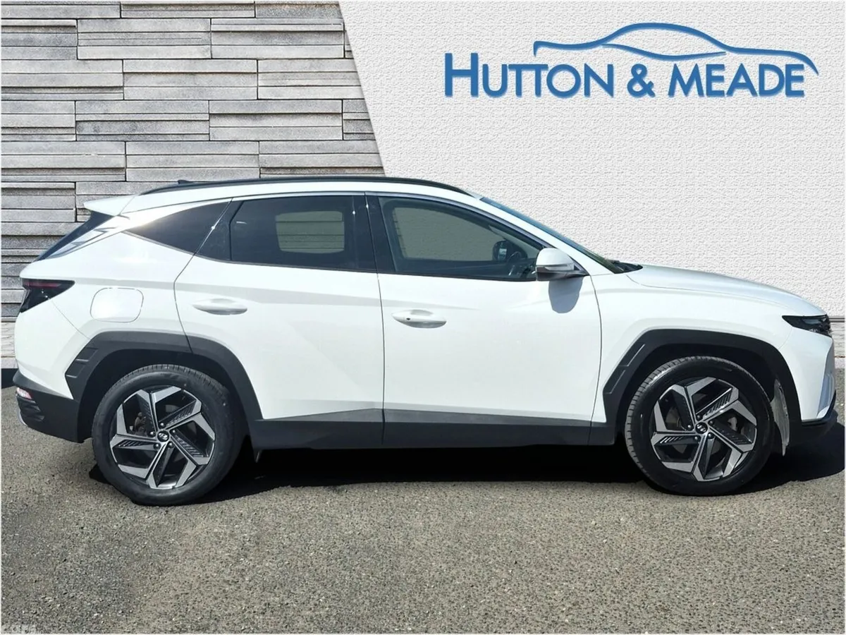 Hyundai Tucson SUV, Petrol Plug-in Hybrid, 2022, White
