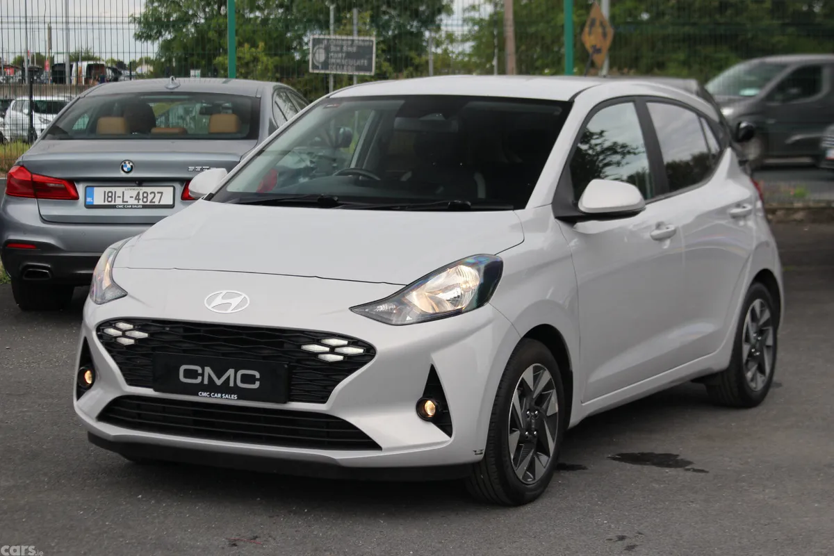 Hyundai i10 Hatchback, Petrol, 2023, Grey