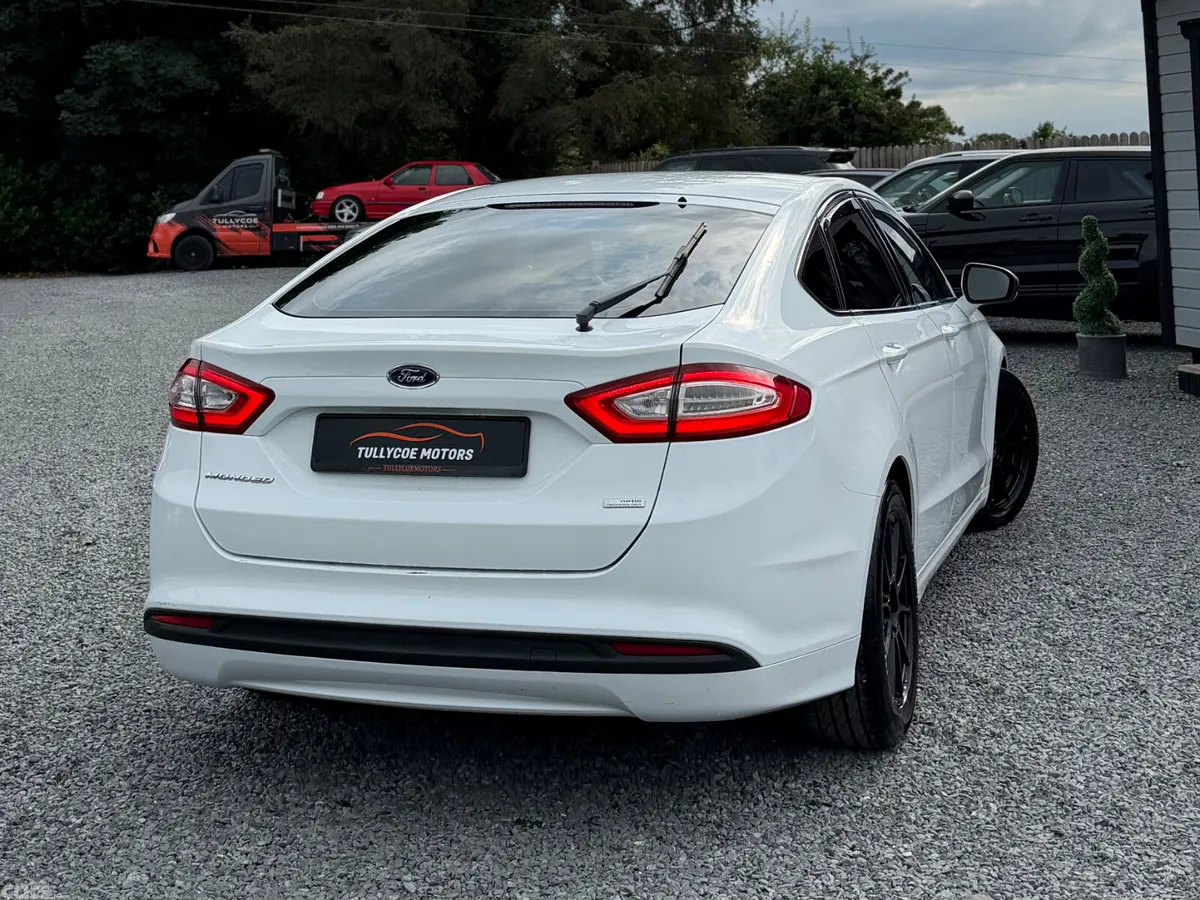 Ford Mondeo Hatchback, Diesel, 2017, White