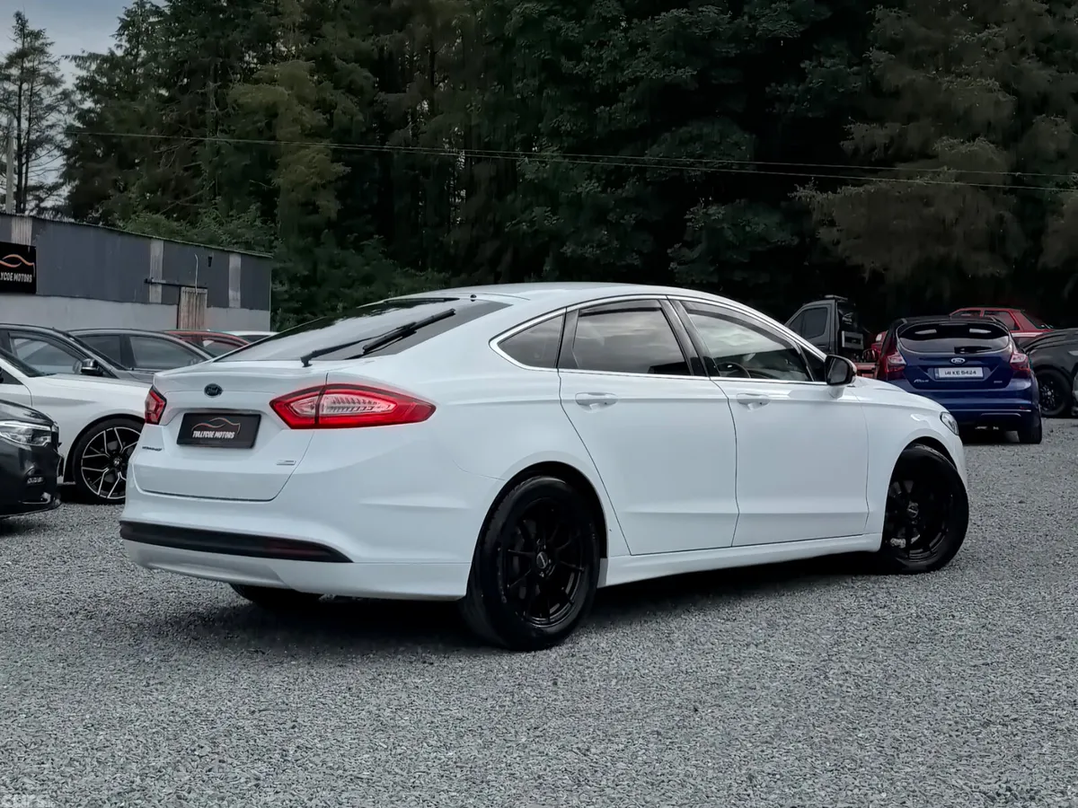 Ford Mondeo Hatchback, Diesel, 2017, White