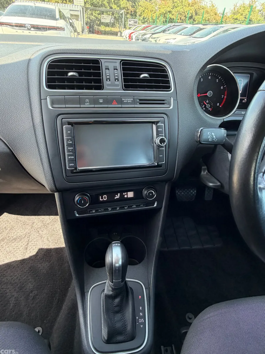 Volkswagen Polo Hatchback, Petrol, 2017, Blue