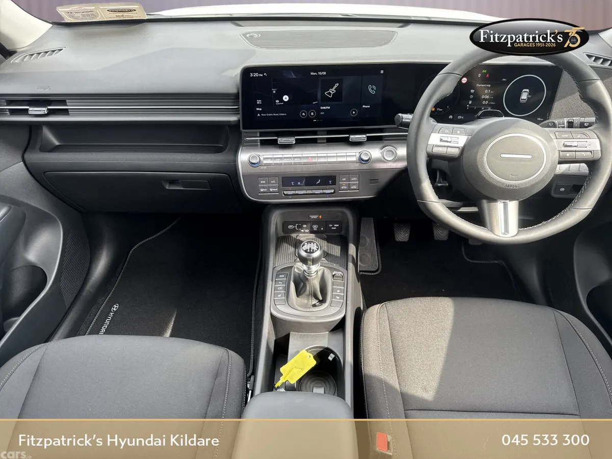 Hyundai KONA MPV, Petrol, 2026, White