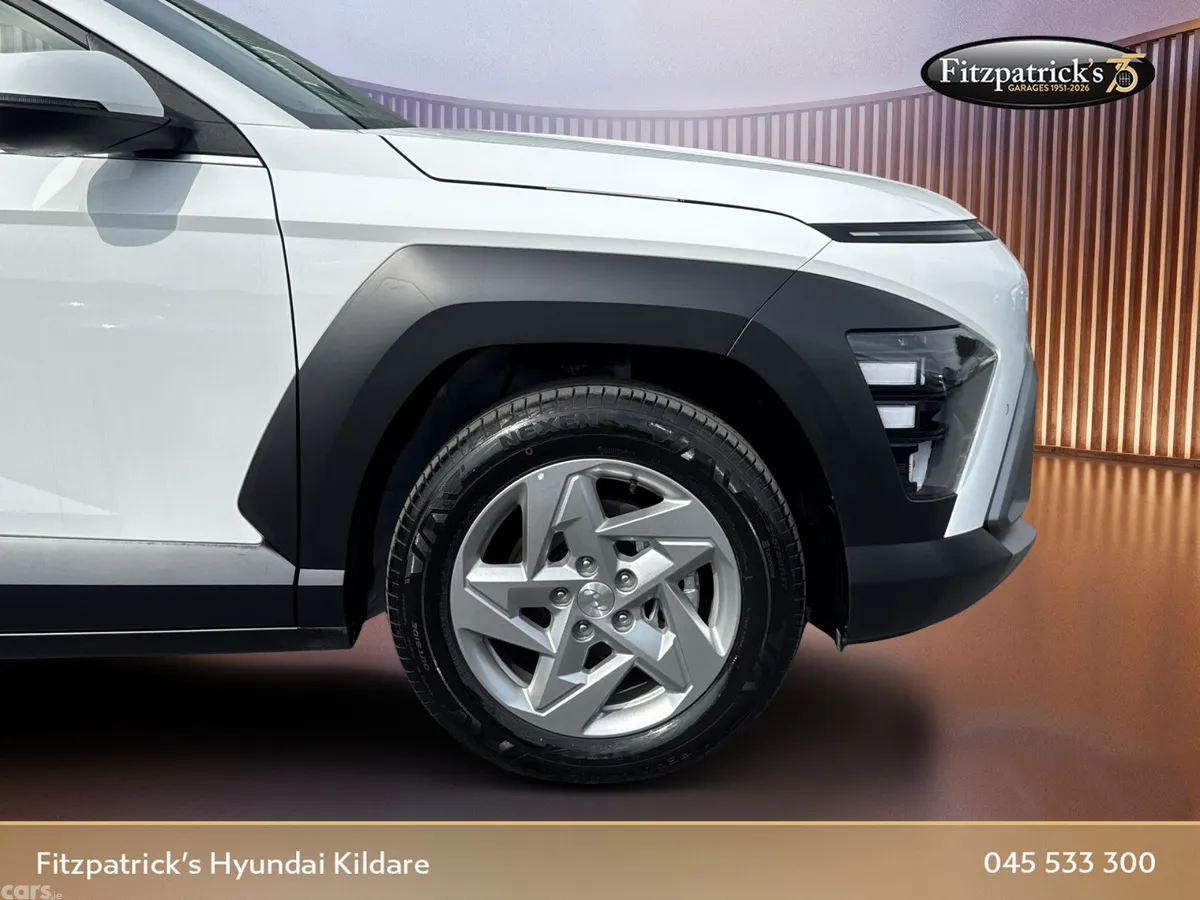 Hyundai KONA MPV, Petrol, 2026, White