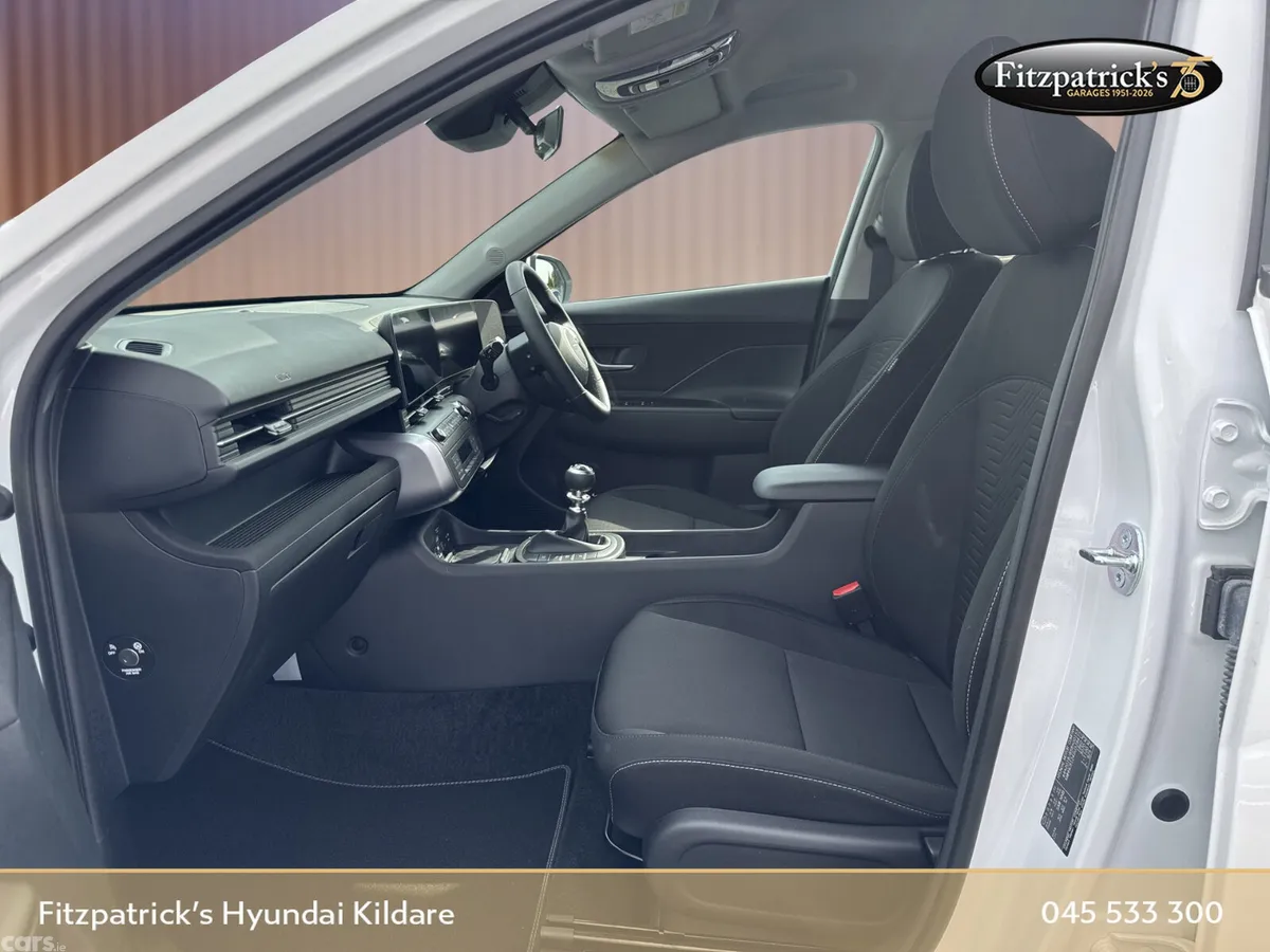 Hyundai KONA MPV, Petrol, 2026, White