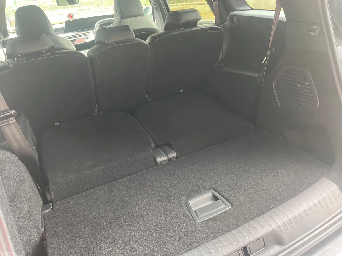 Peugeot 5008 MPV, Petrol Hybrid, 2025, Grey