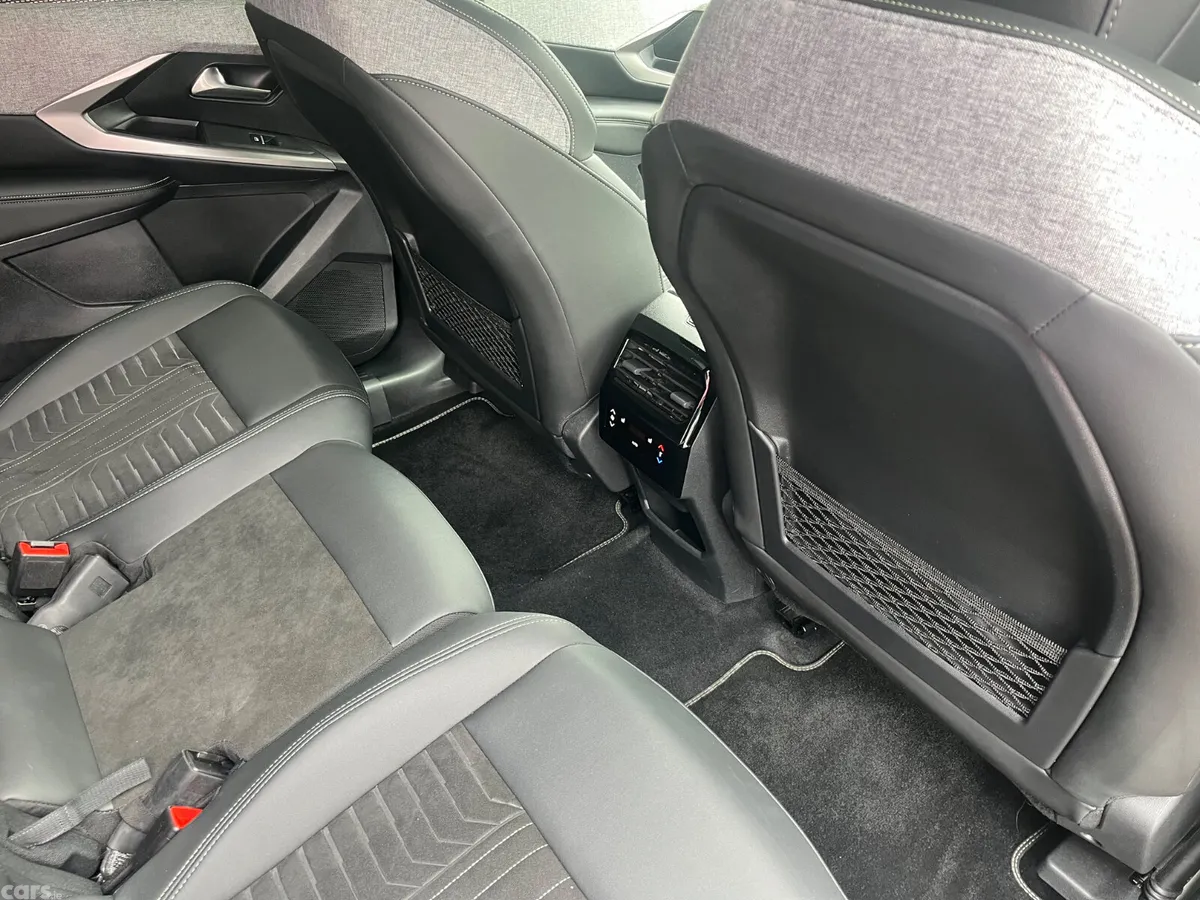 Peugeot 5008 MPV, Petrol Hybrid, 2025, Grey