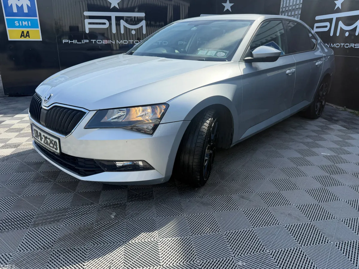 Skoda Superb Saloon, Diesel, 2017, Grey