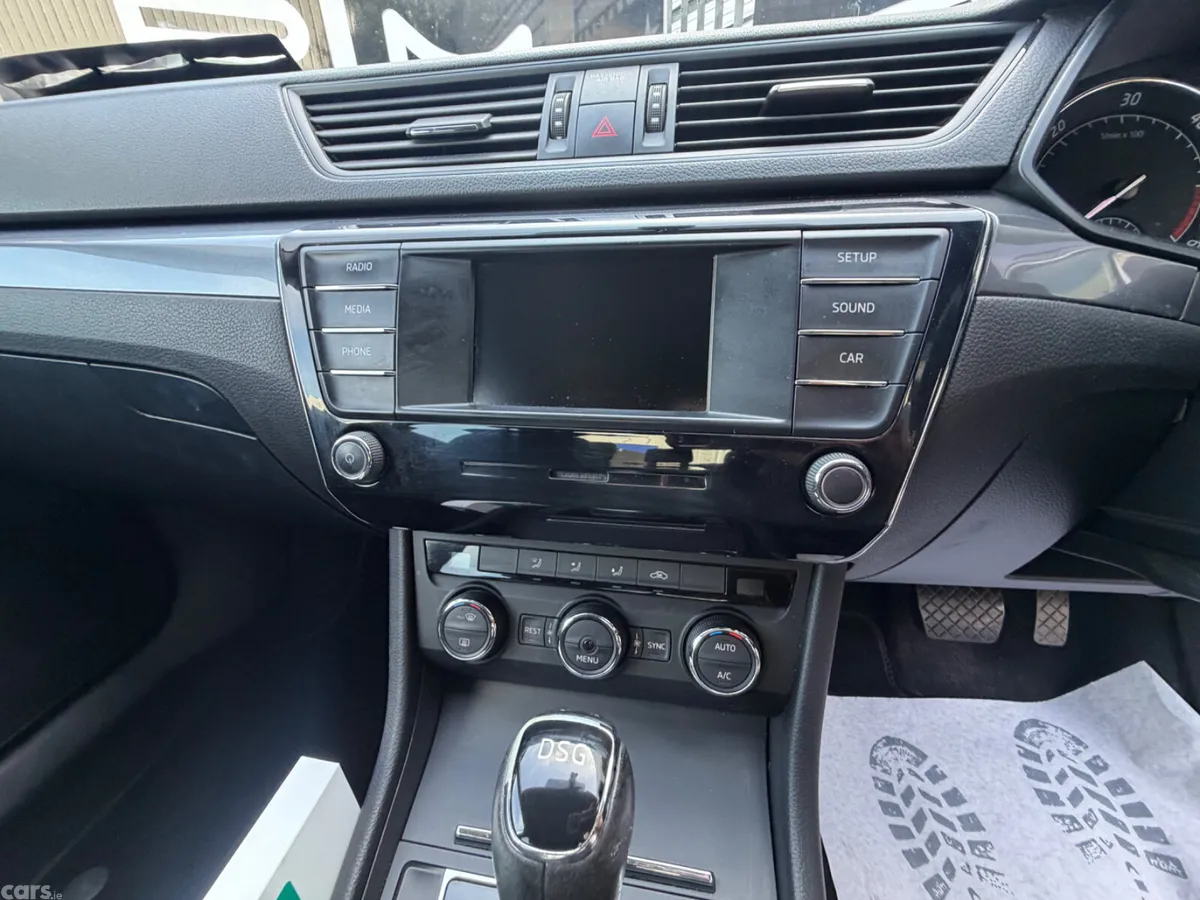 Skoda Superb Saloon, Diesel, 2017, Grey