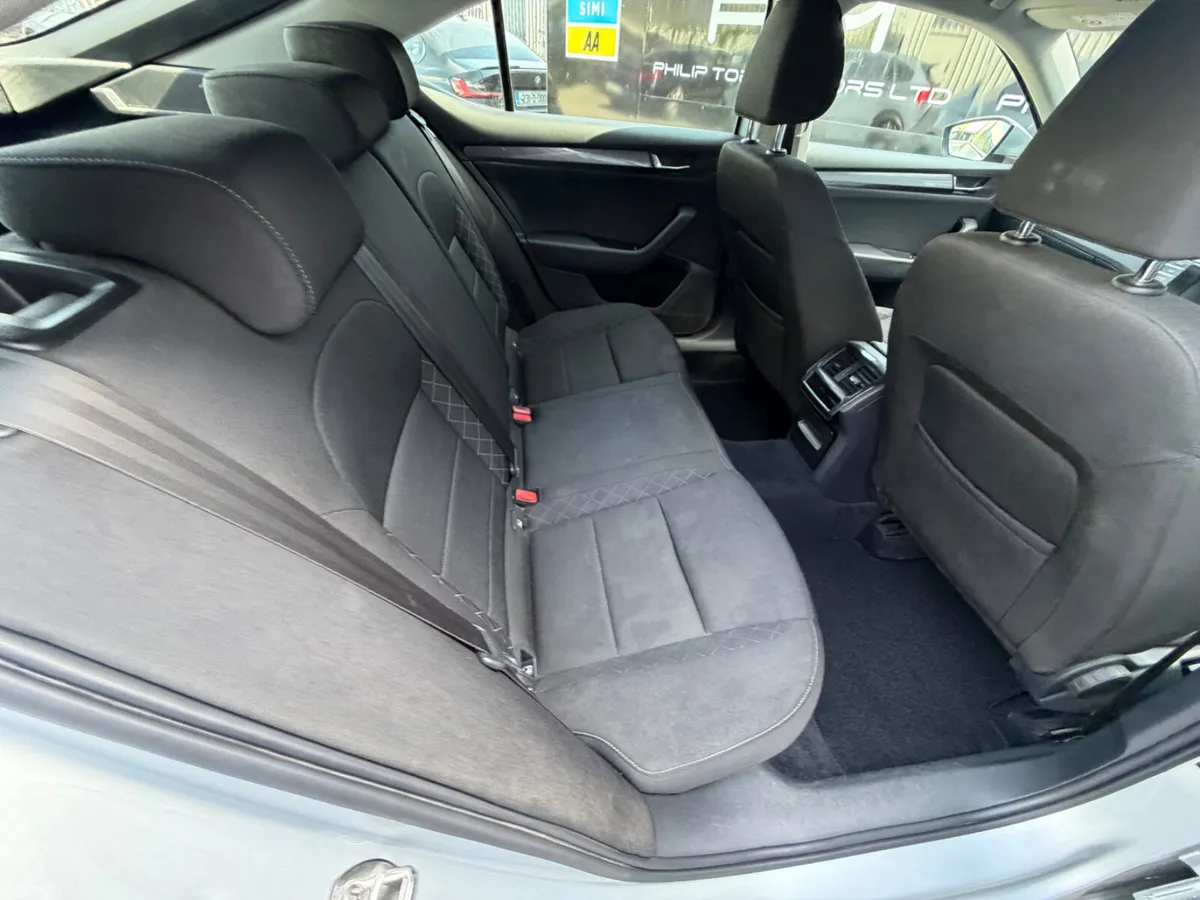 Skoda Superb Saloon, Diesel, 2017, Grey