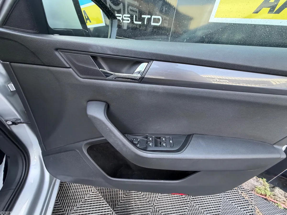 Skoda Superb Saloon, Diesel, 2017, Grey