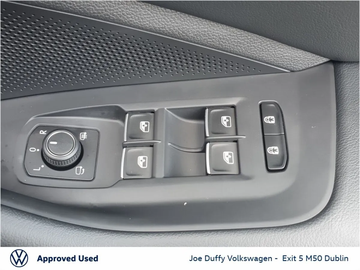Volkswagen Passat Estate, Diesel, 2026, Black