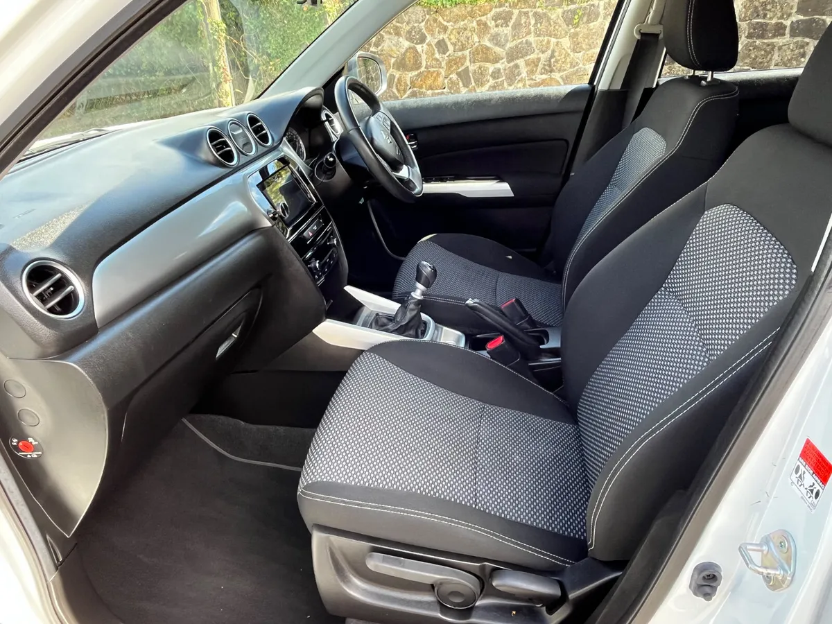 Suzuki Vitara SUV, Diesel, 2016, White