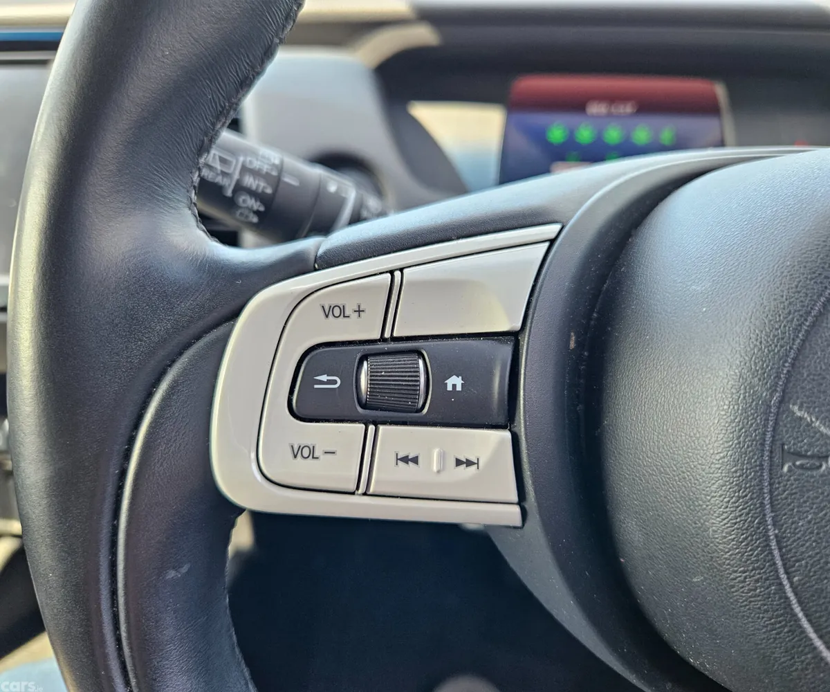 Honda Fit Hatchback, Petrol Hybrid, 2022, White