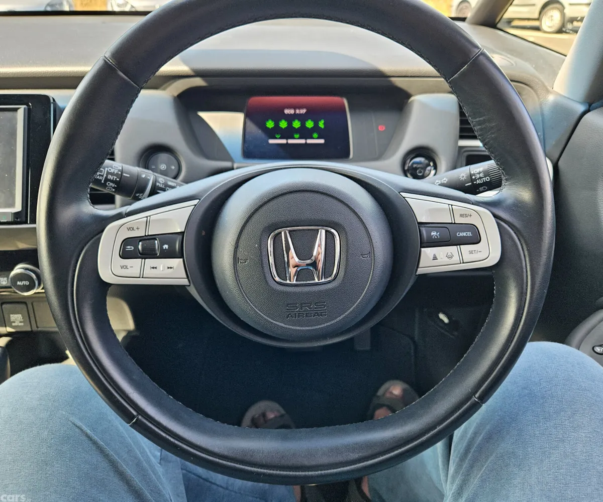 Honda Fit Hatchback, Petrol Hybrid, 2022, White