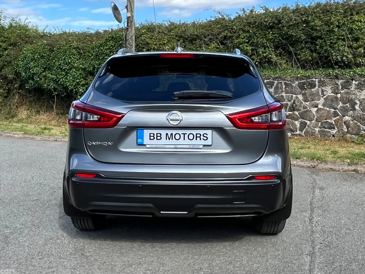Nissan Qashqai MPV, Petrol, 2018, Grey