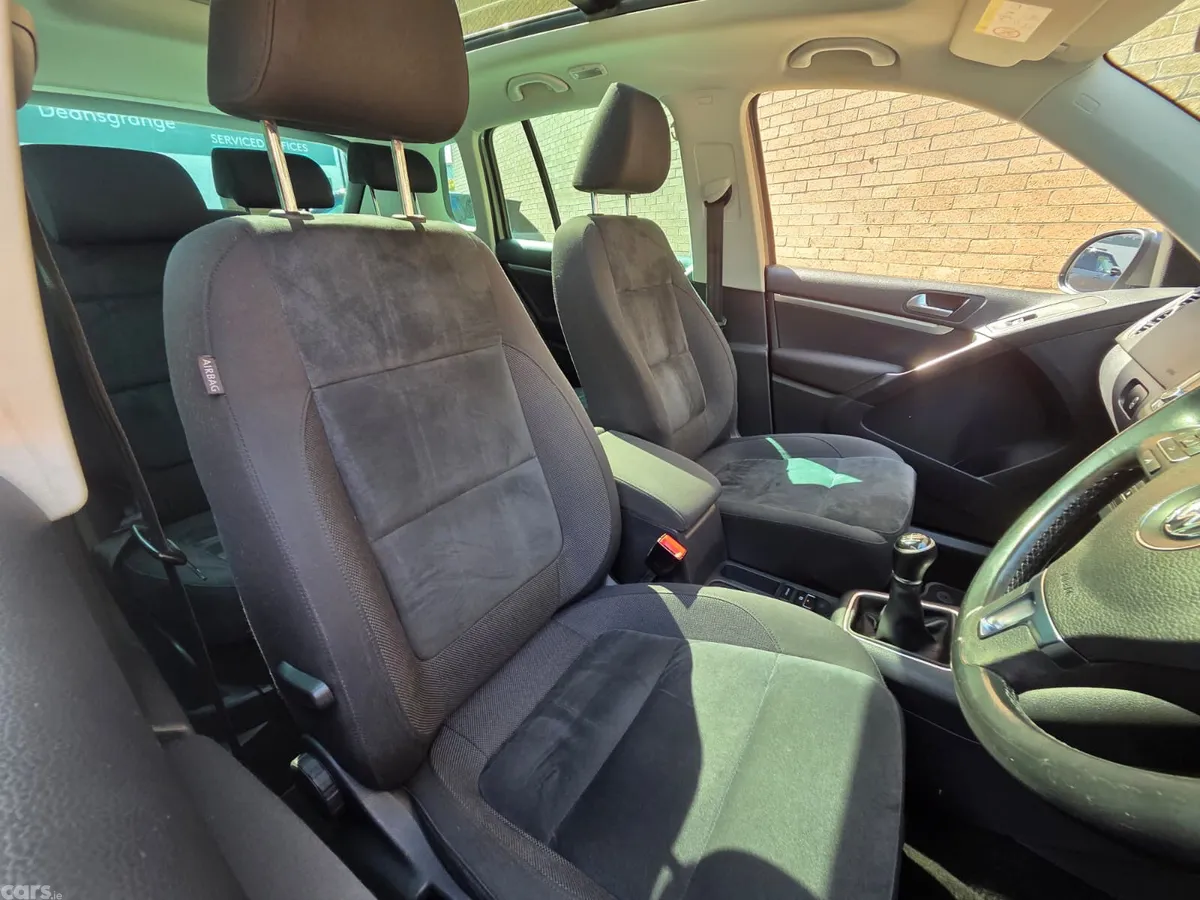 Volkswagen Tiguan SUV, Diesel, 2015, Grey