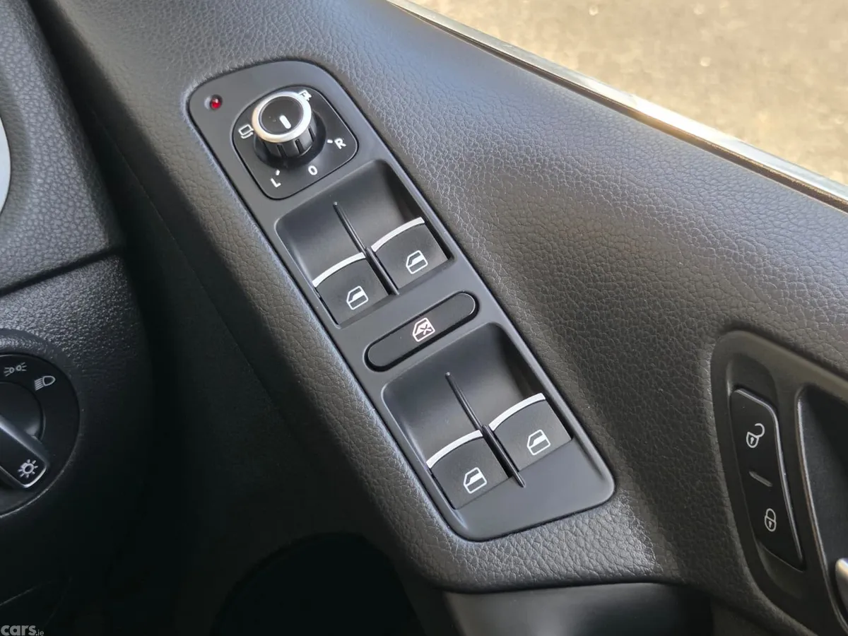Volkswagen Tiguan SUV, Diesel, 2015, Grey
