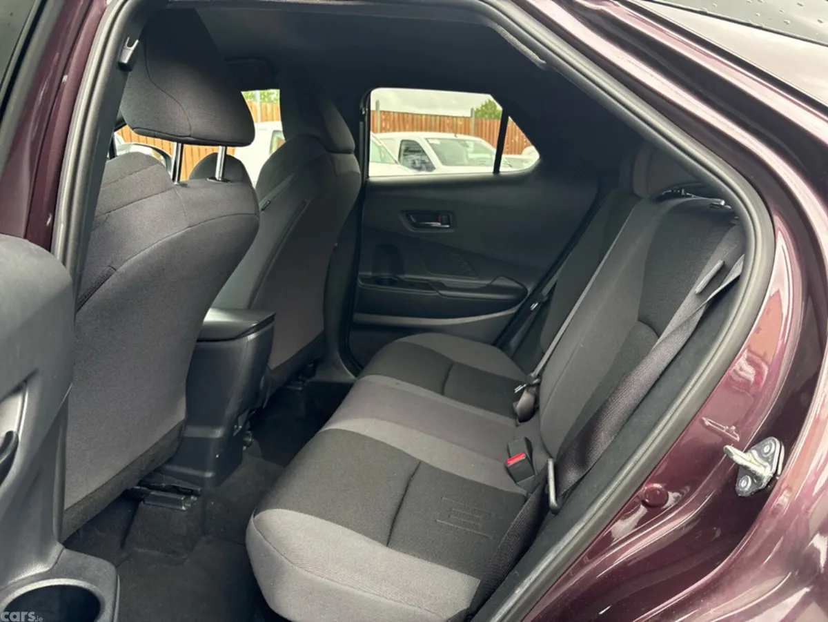 Toyota C-HR Hatchback, Petrol Hybrid, 2025, Purple