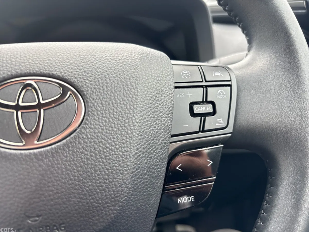 Toyota C-HR Hatchback, Petrol Hybrid, 2025, Purple