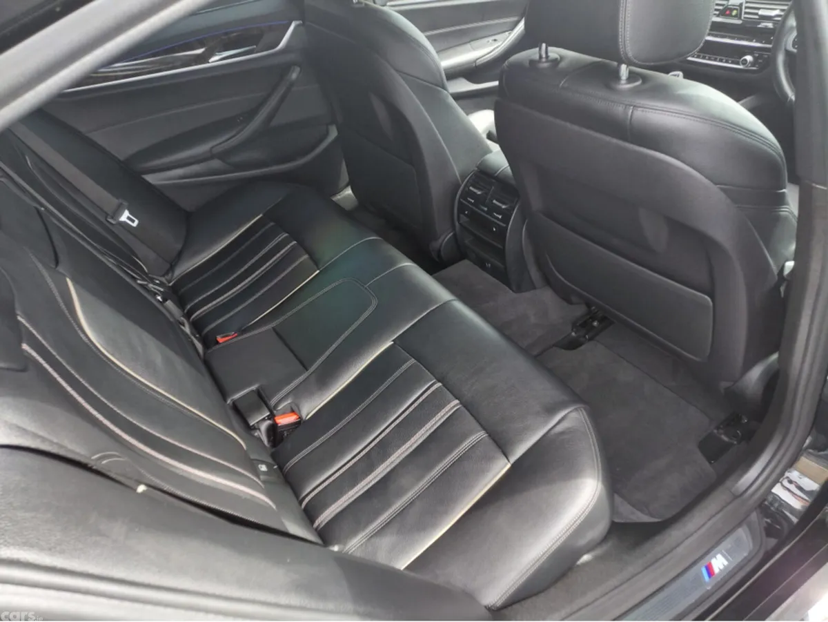 BMW 5-Series Saloon, Petrol Plug-in Hybrid, 2017, Black
