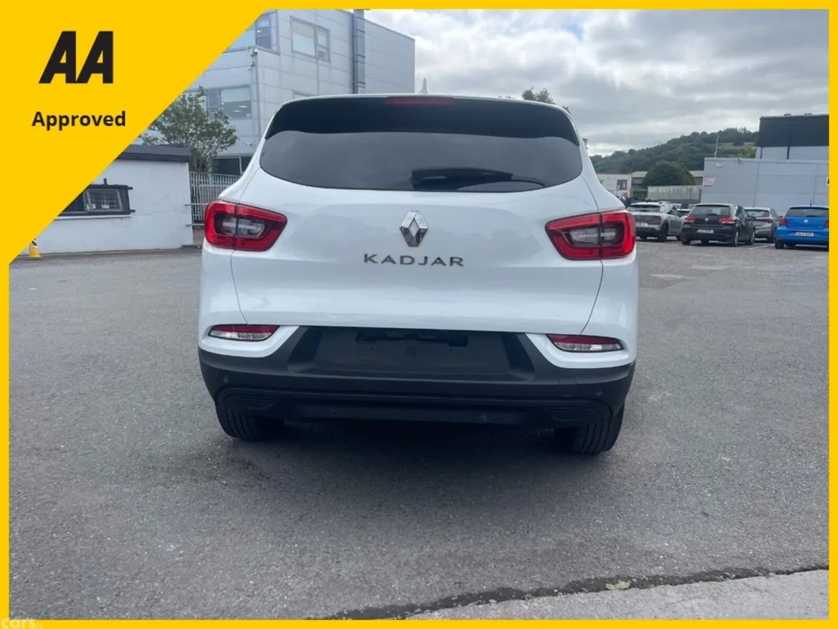 Renault Kadjar Hatchback, Petrol, 2022, White