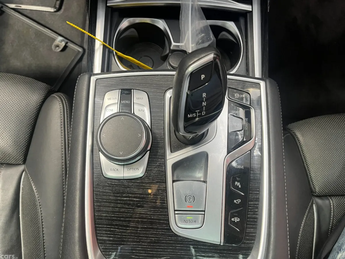 BMW 7-Series Saloon, Petrol, 2019, White