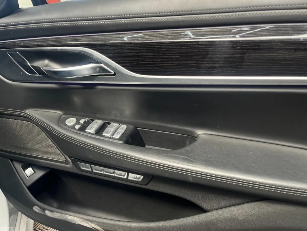 BMW 7-Series Saloon, Petrol, 2019, White