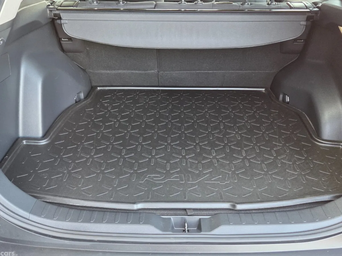 Toyota RAV4 SUV, Petrol Hybrid, 2023, Blue