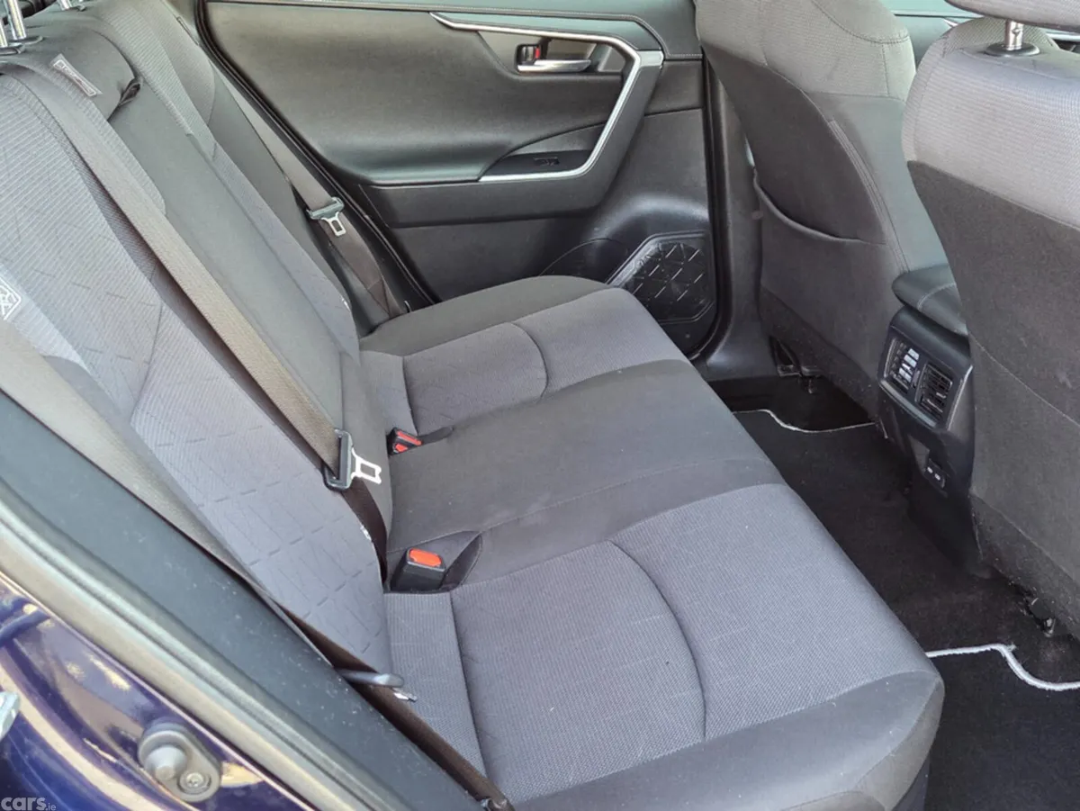 Toyota RAV4 SUV, Petrol Hybrid, 2023, Blue