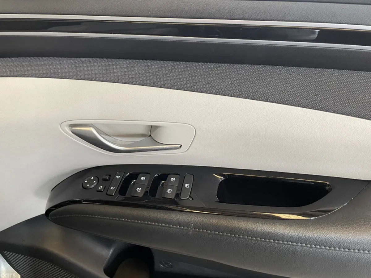 Hyundai Tucson MPV, Petrol Plug-in Hybrid, 2021, Grey