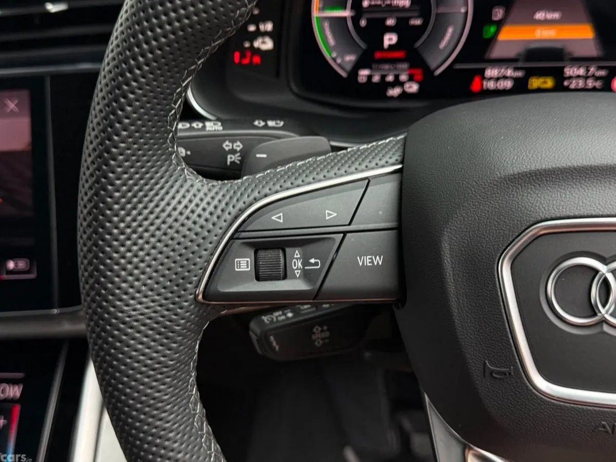 Audi Q7 SUV, Petrol Plug-in Hybrid, 2026, Grey
