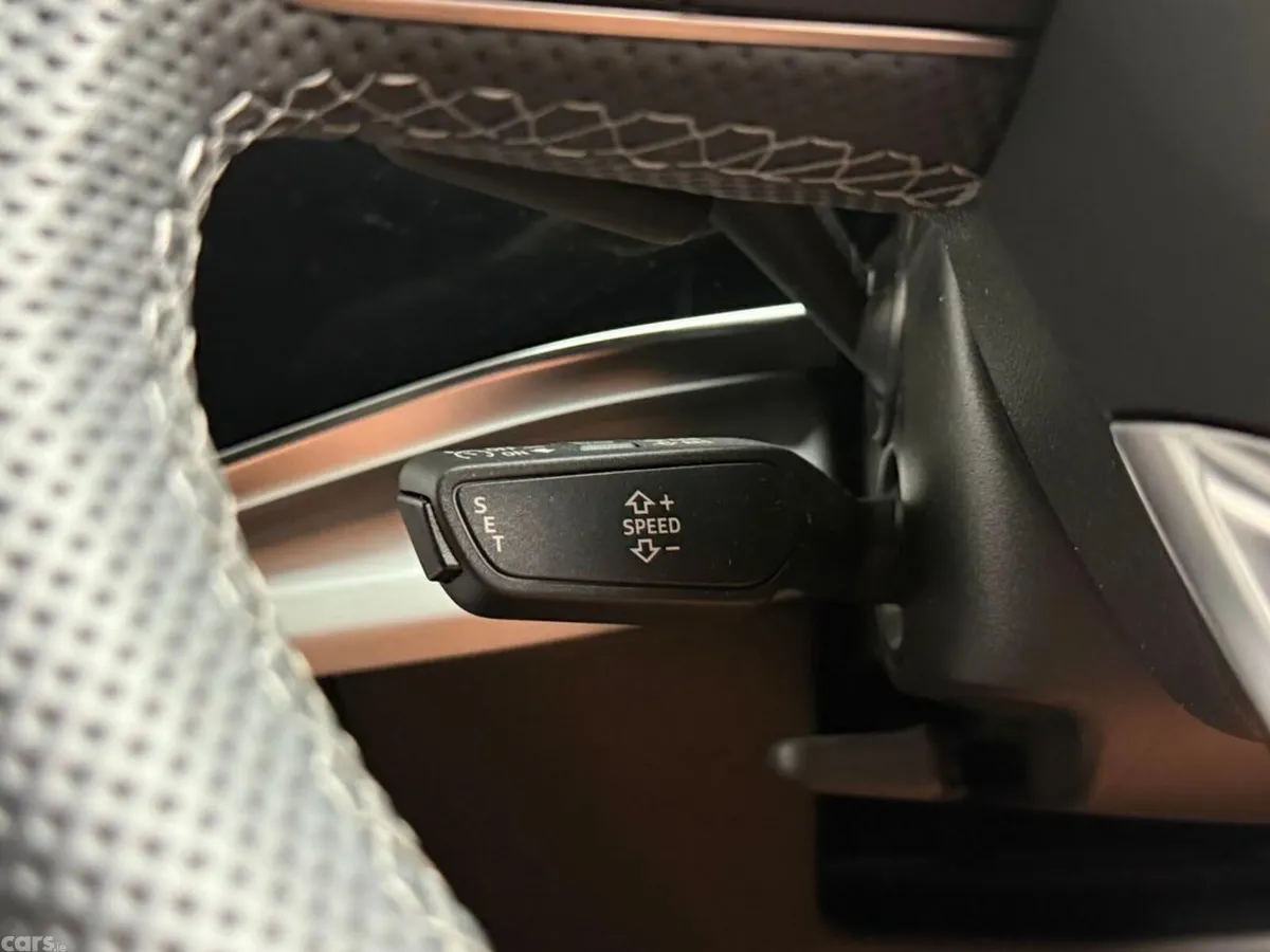 Audi Q7 SUV, Petrol Plug-in Hybrid, 2026, Grey