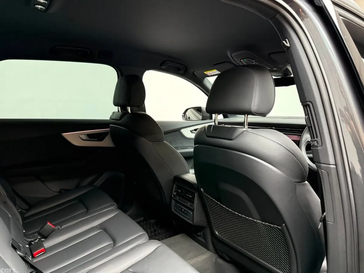 Audi Q7 SUV, Petrol Plug-in Hybrid, 2026, Grey
