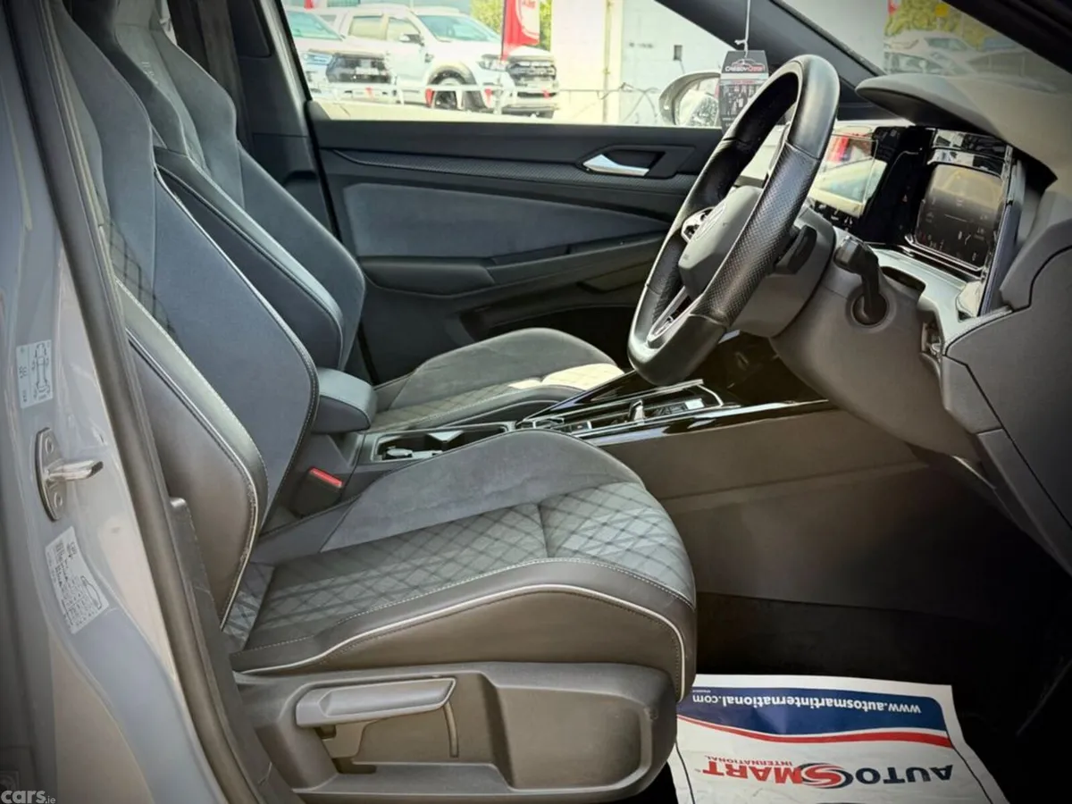 Volkswagen Golf Hatchback, Diesel, 2023, Grey
