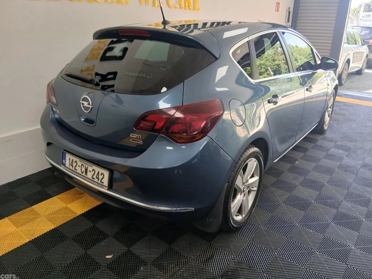 Opel Astra MPV, Diesel, 2014, Blue