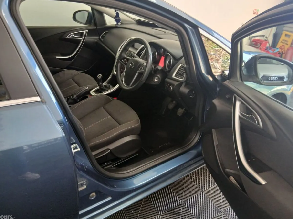 Opel Astra MPV, Diesel, 2014, Blue