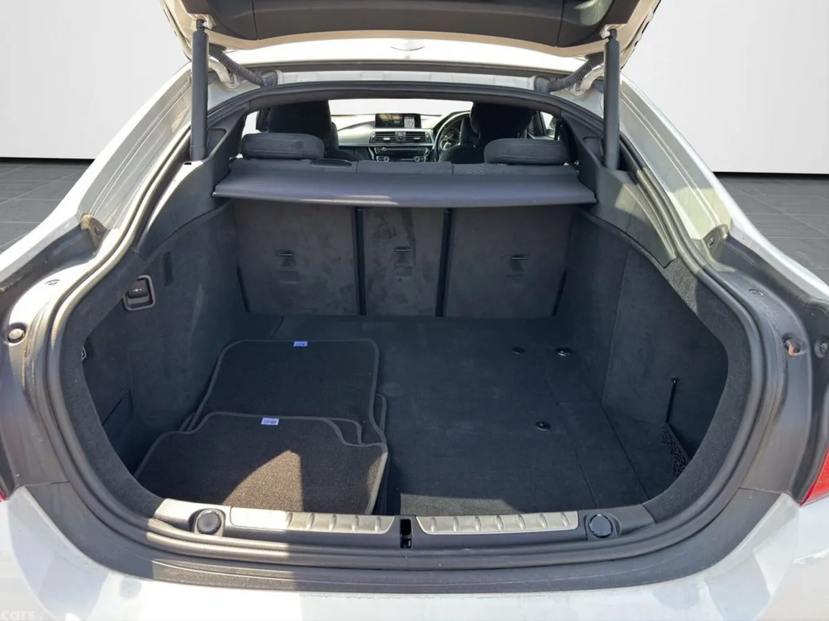 BMW 4-Series Saloon, Petrol, 2019, White