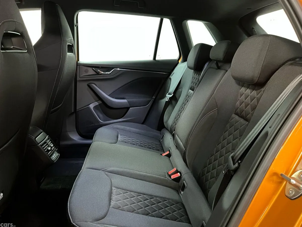 Skoda Kamiq Hatchback, Petrol, 2023, Orange