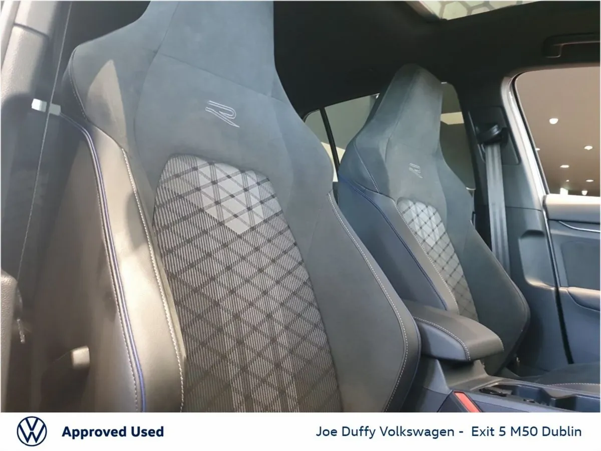 Volkswagen Golf Estate, Petrol, 2026, Grey