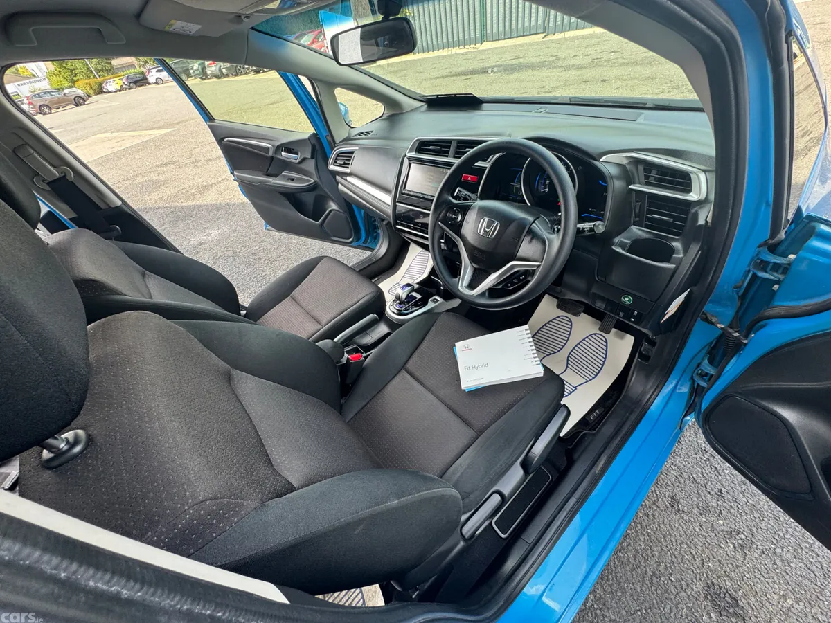 Honda Fit Hatchback, Petrol Hybrid, 2015, Blue