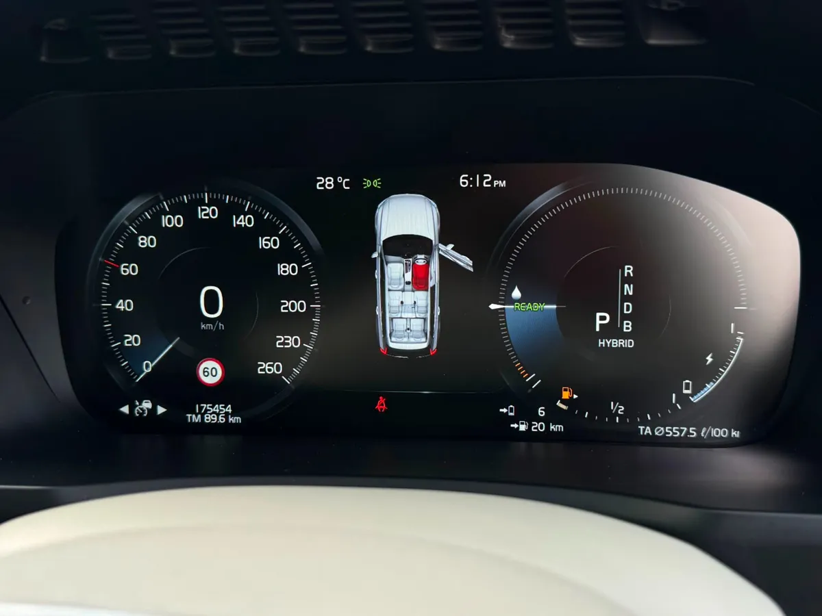 Volvo XC90 SUV, Petrol Plug-in Hybrid, 2016, Beige