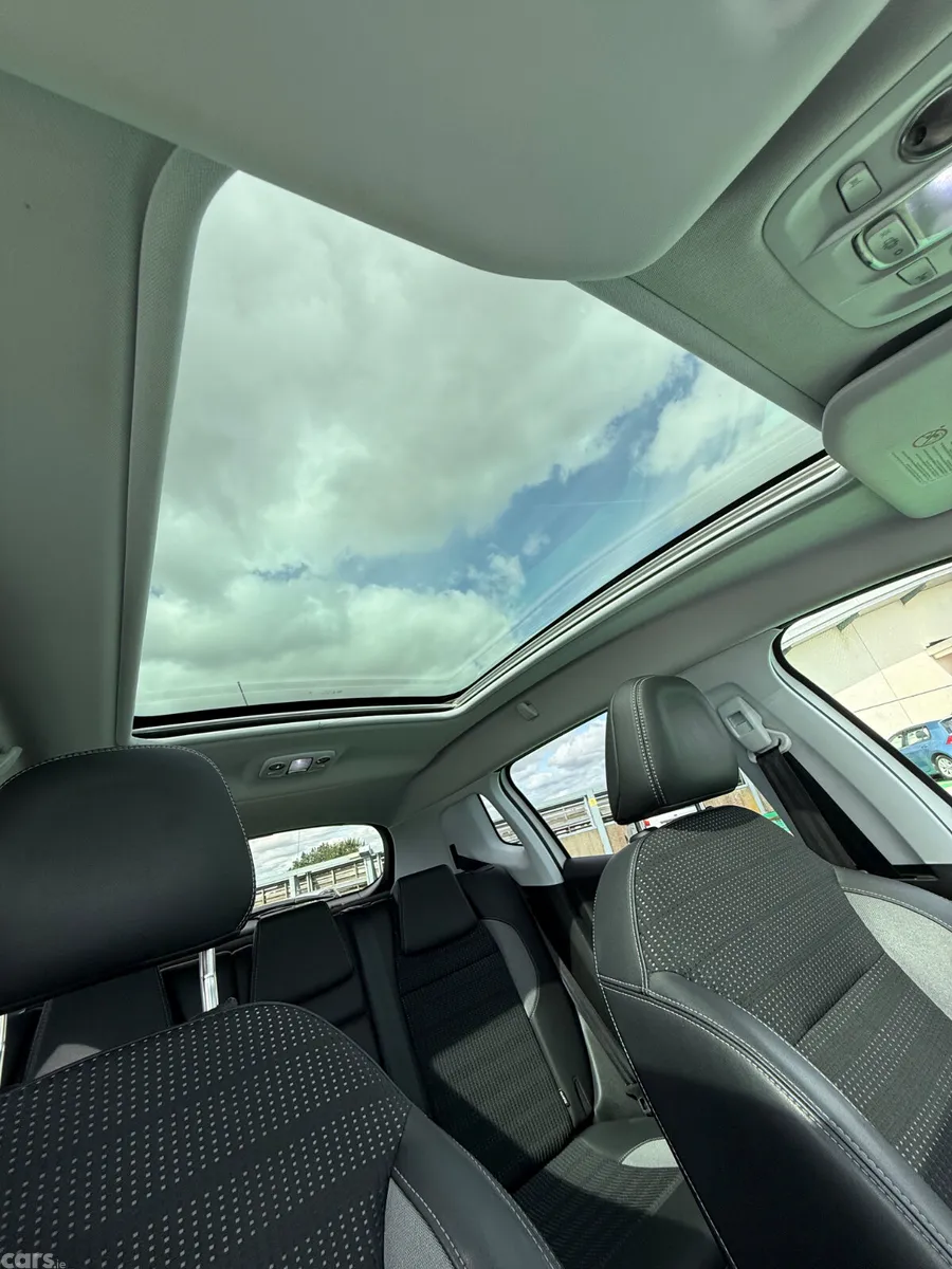 Peugeot 2008 Estate, Diesel, 2014, White
