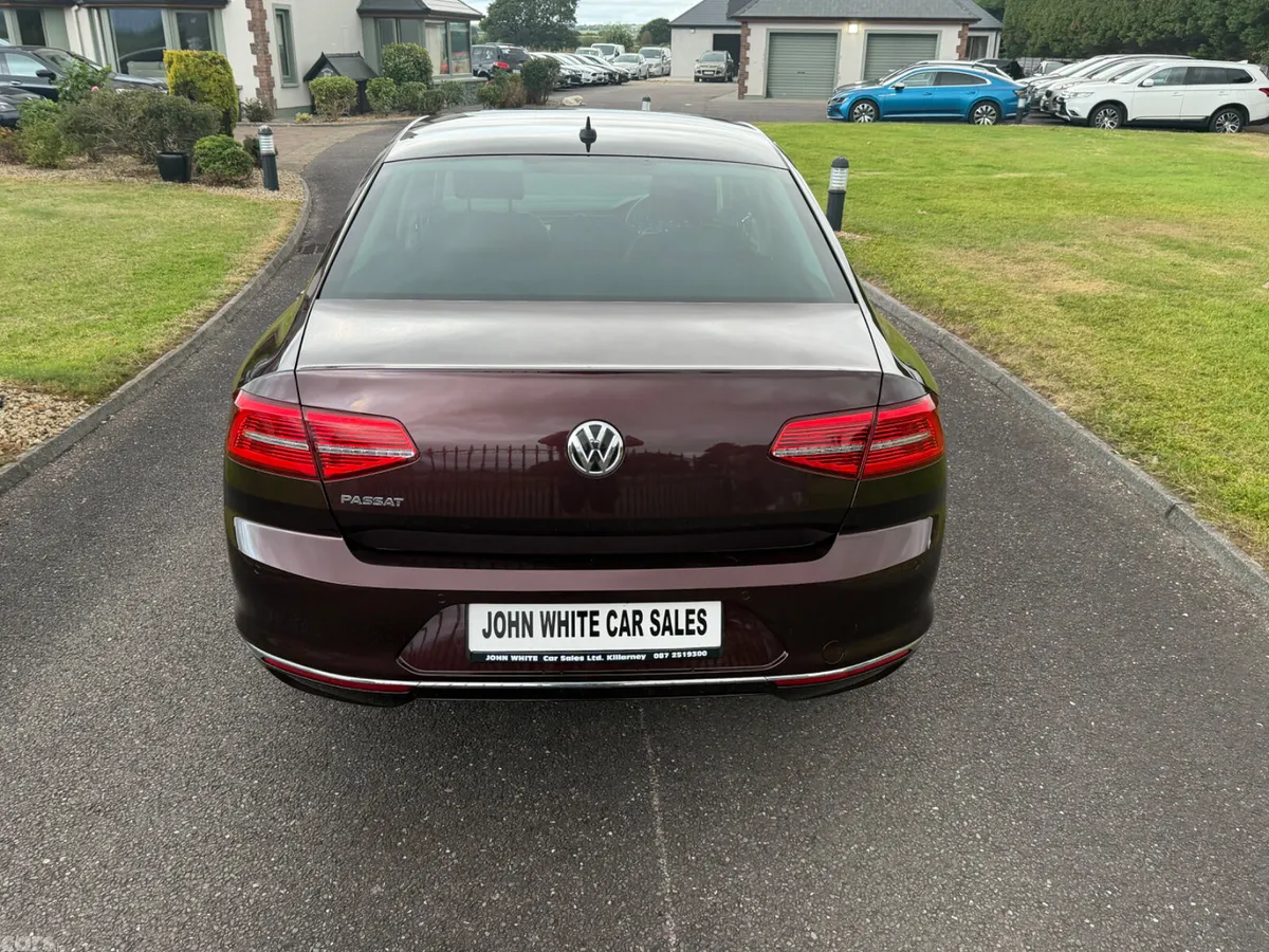 Volkswagen Passat Saloon, Diesel, 2018, Red