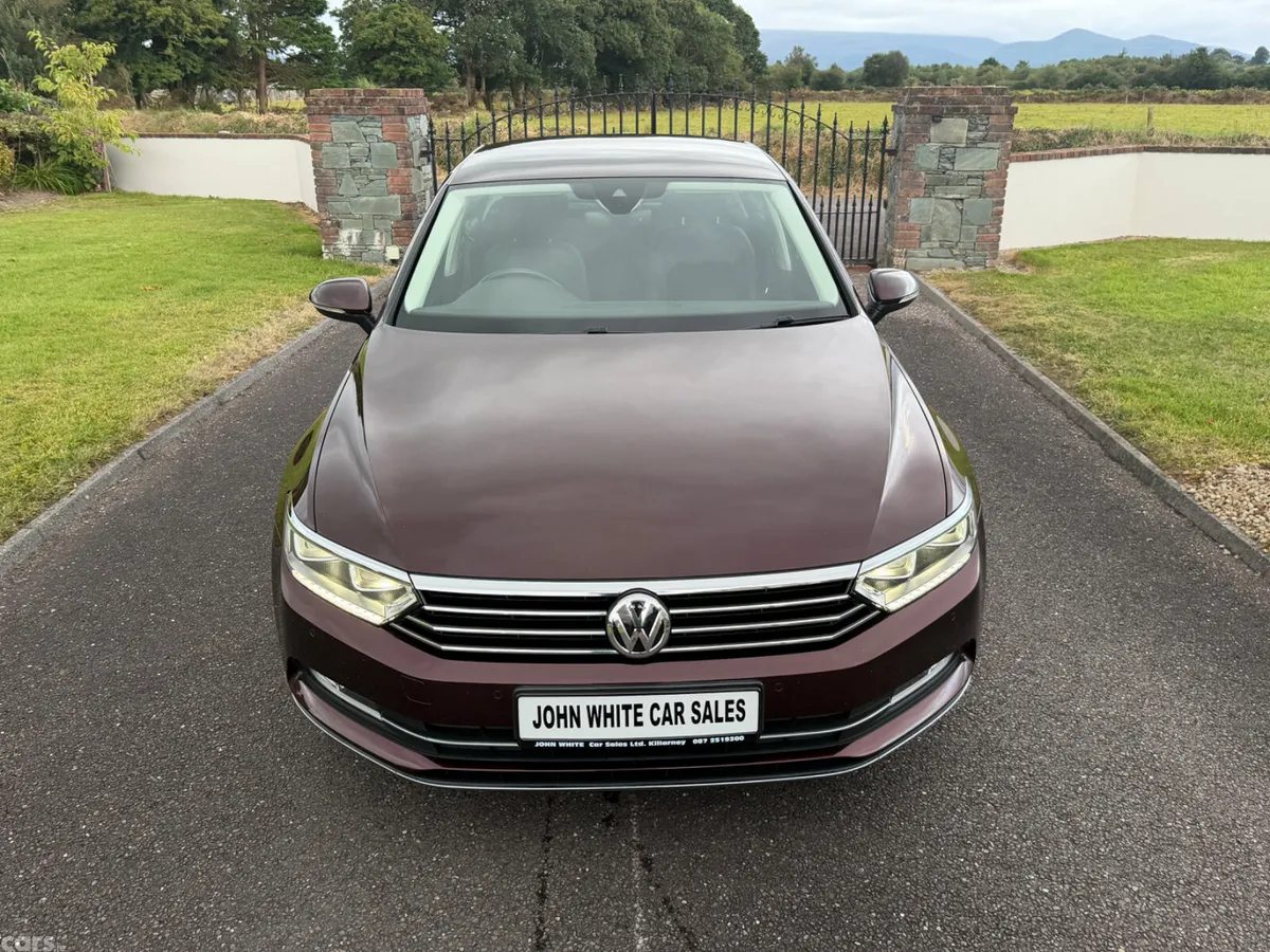 Volkswagen Passat Saloon, Diesel, 2018, Red