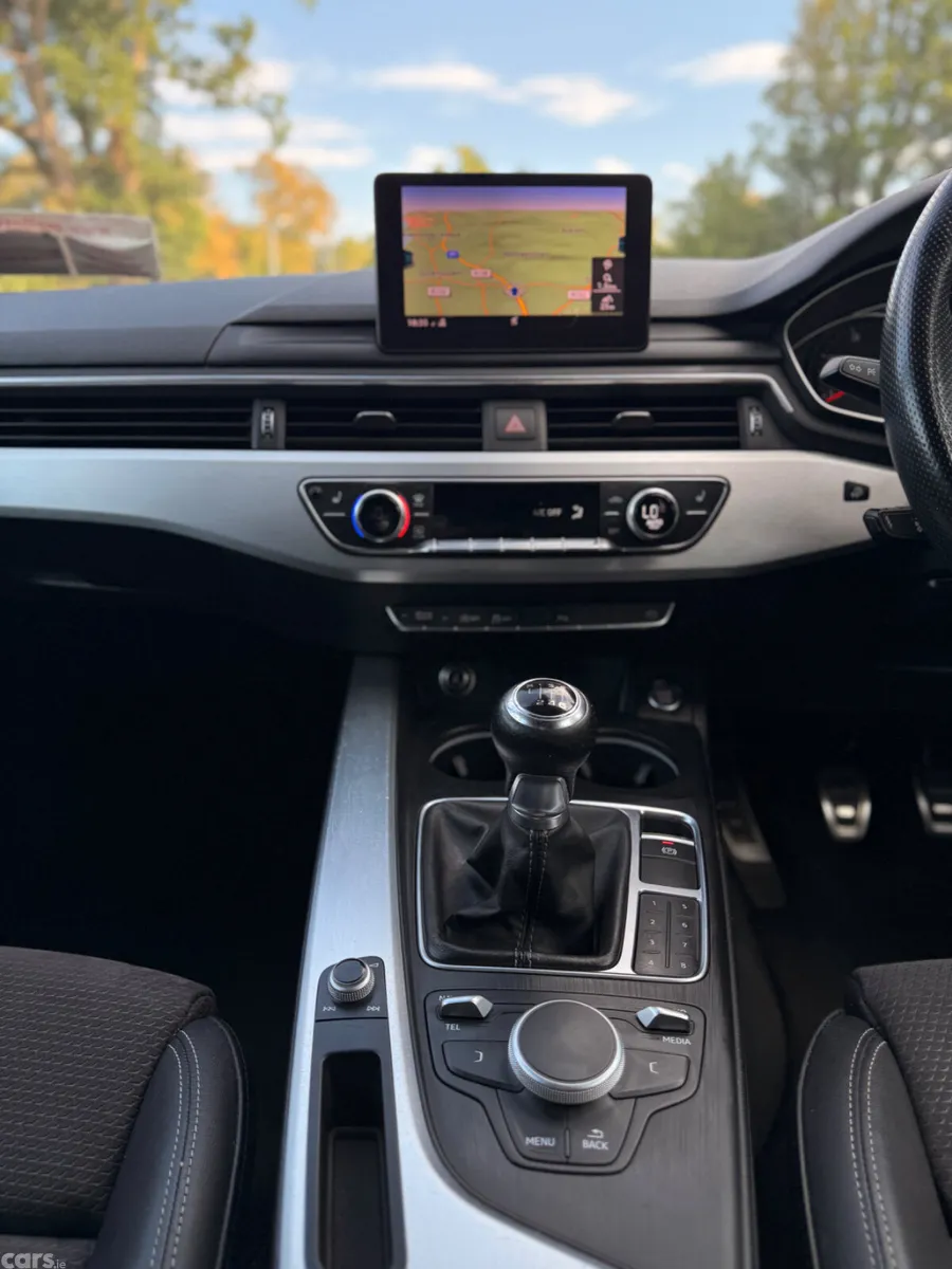 Audi A4 Estate, Diesel, 2017, Grey