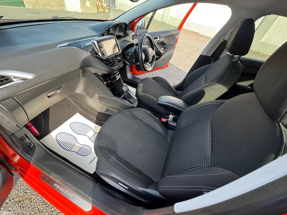 Peugeot 208 Hatchback, Petrol, 2016, Orange