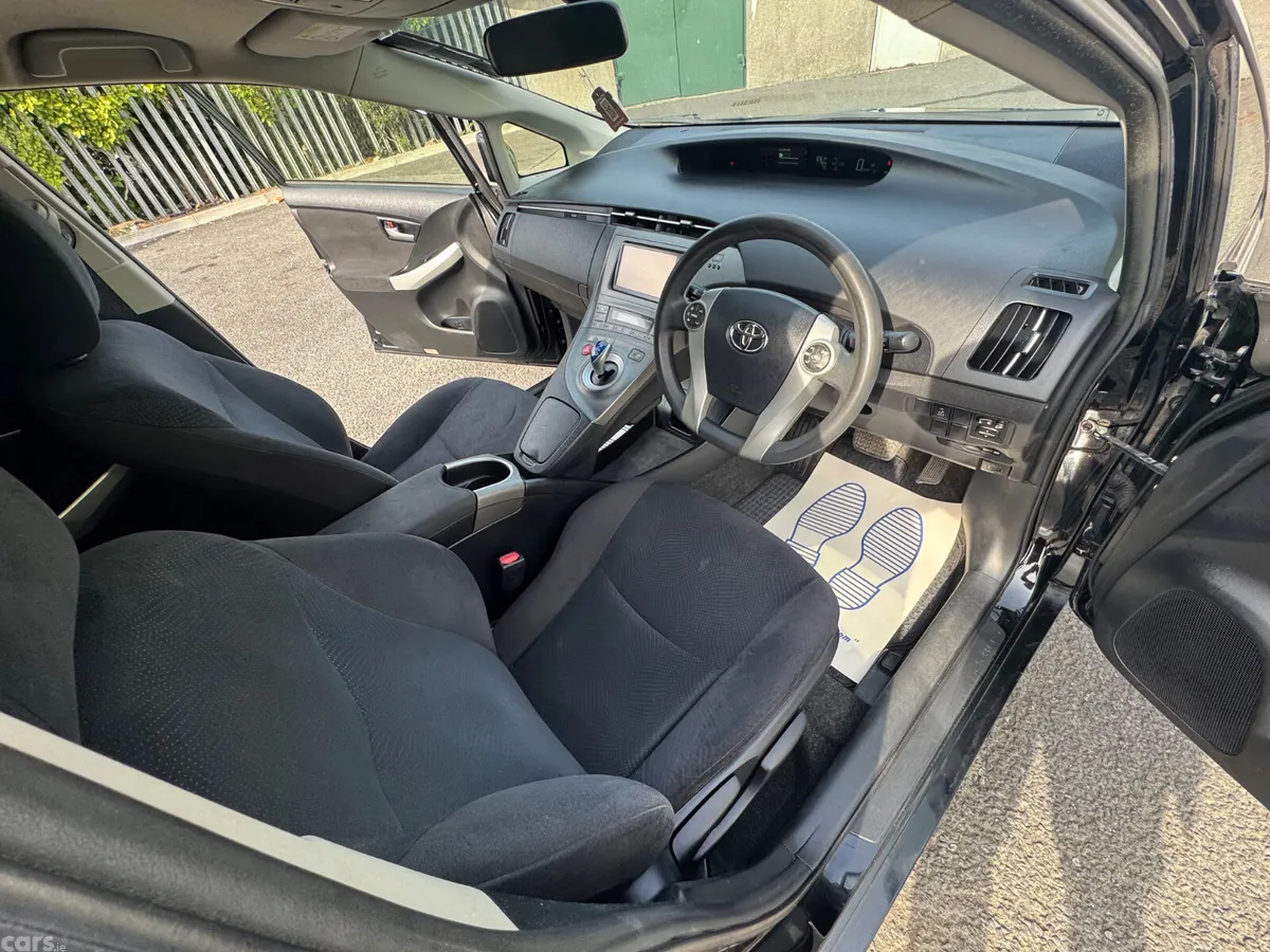 Toyota Prius Hatchback, Petrol Hybrid, 2014, Black